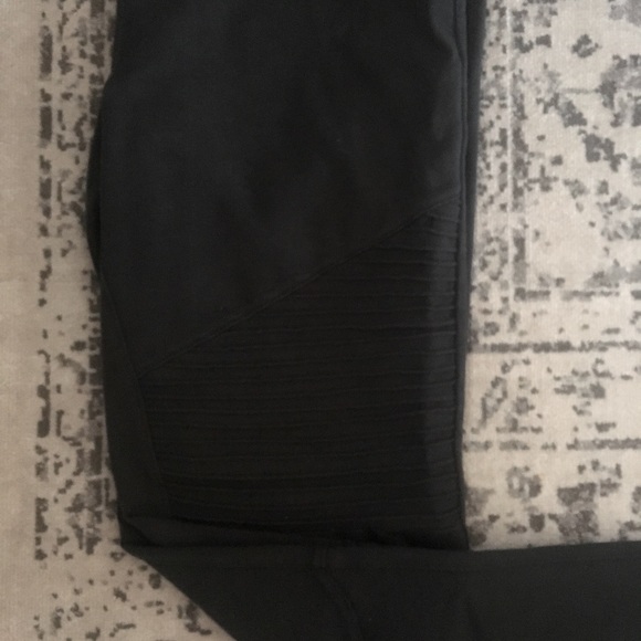 Long Moto Leggings - Picture 3 of 4